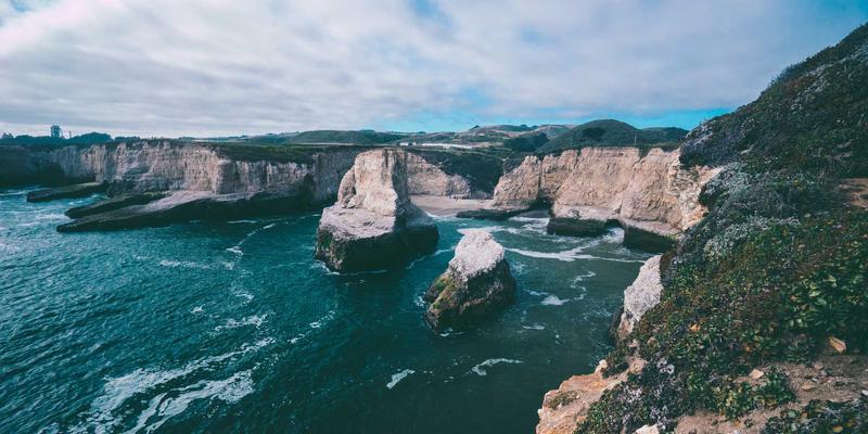 从Game Reviews到Esports：元宇宙游戏经济体系如何重塑Player Community生态