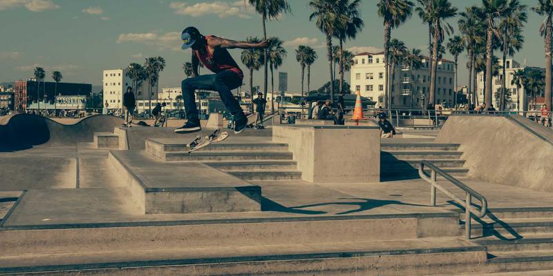 从KAM99事件看游戏论坛如何引爆全球游戏新闻传播链