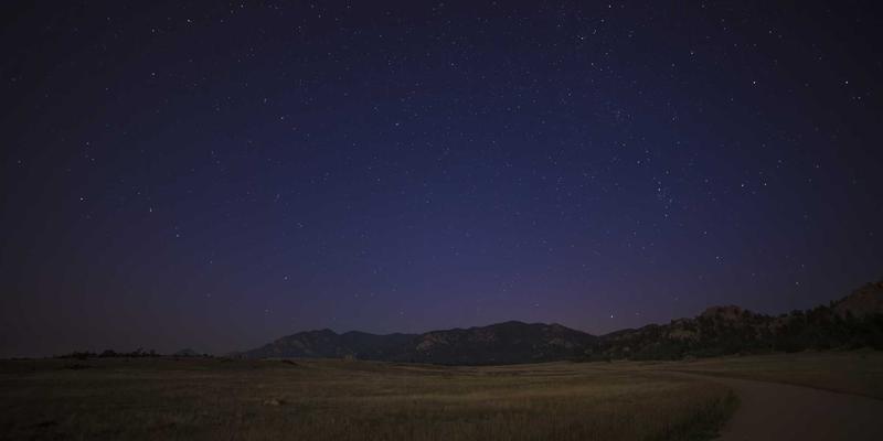 从《原神》到未来：探寻下一个全球现象级手游的竞技场与社区基因