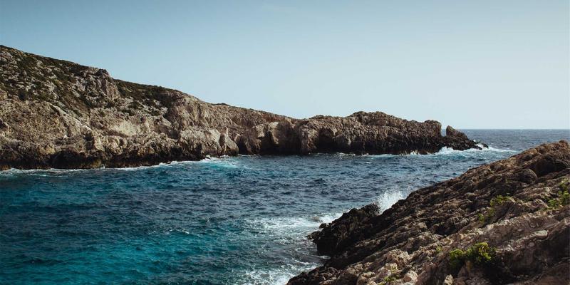 从玩家社区到电竞殿堂：游戏产业如何重塑现代数字文化